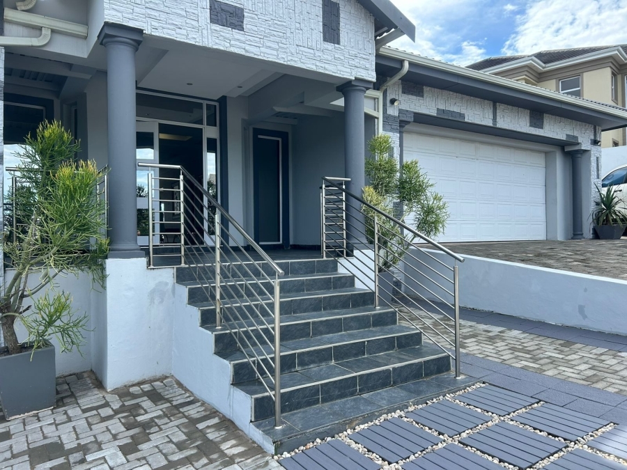 5 Bedroom Property for Sale in Nahoon Valley Park Eastern Cape